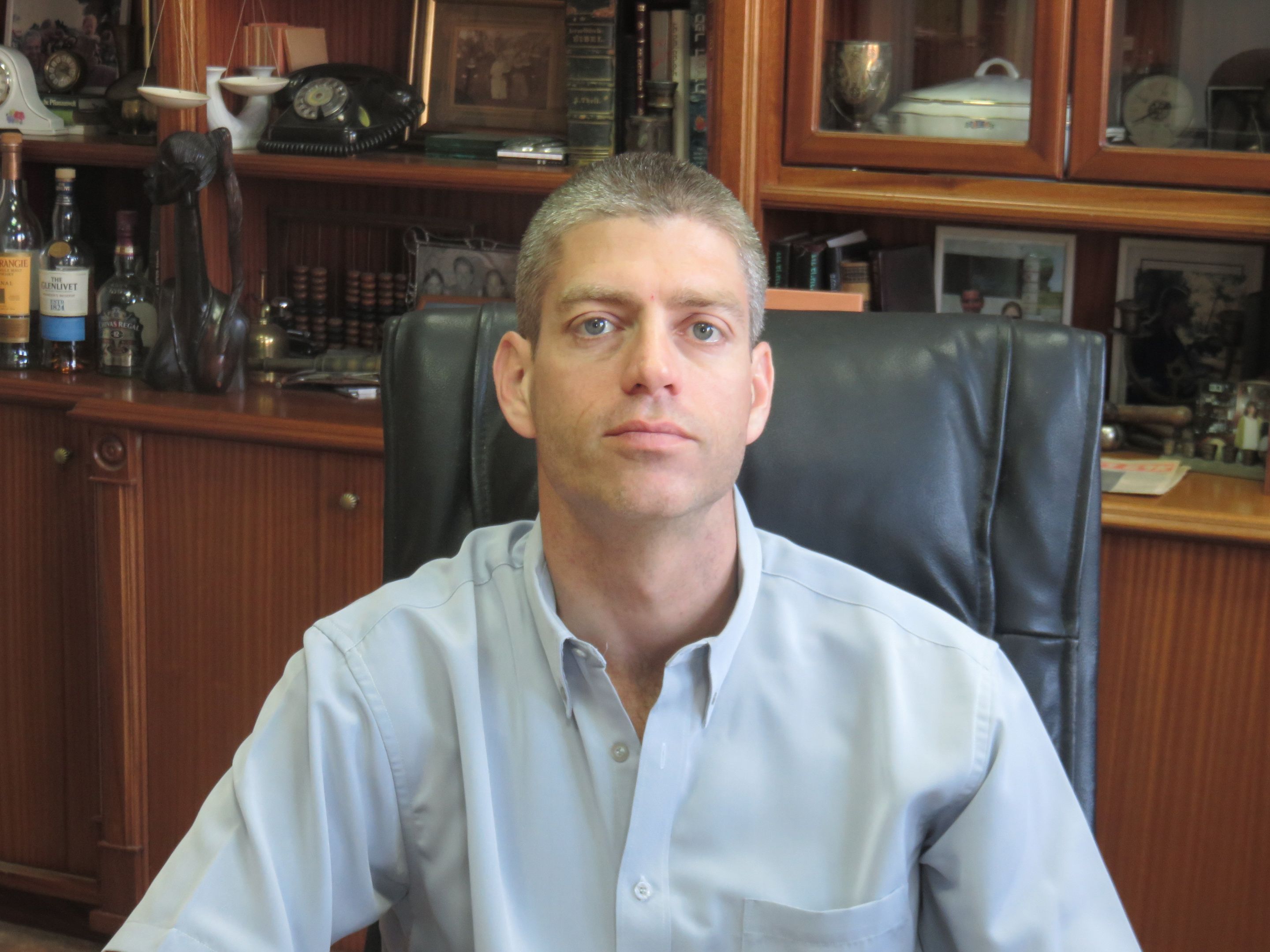 עו"ד ונוטריון איתי הפלר